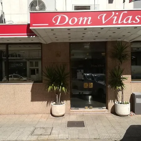 Dom Ξενοδοχείο 2*