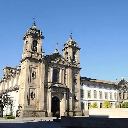 Dom