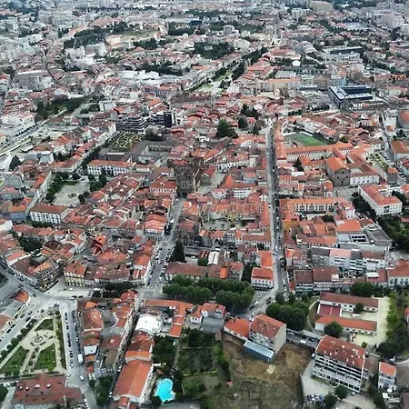 Dom Ξενοδοχείο